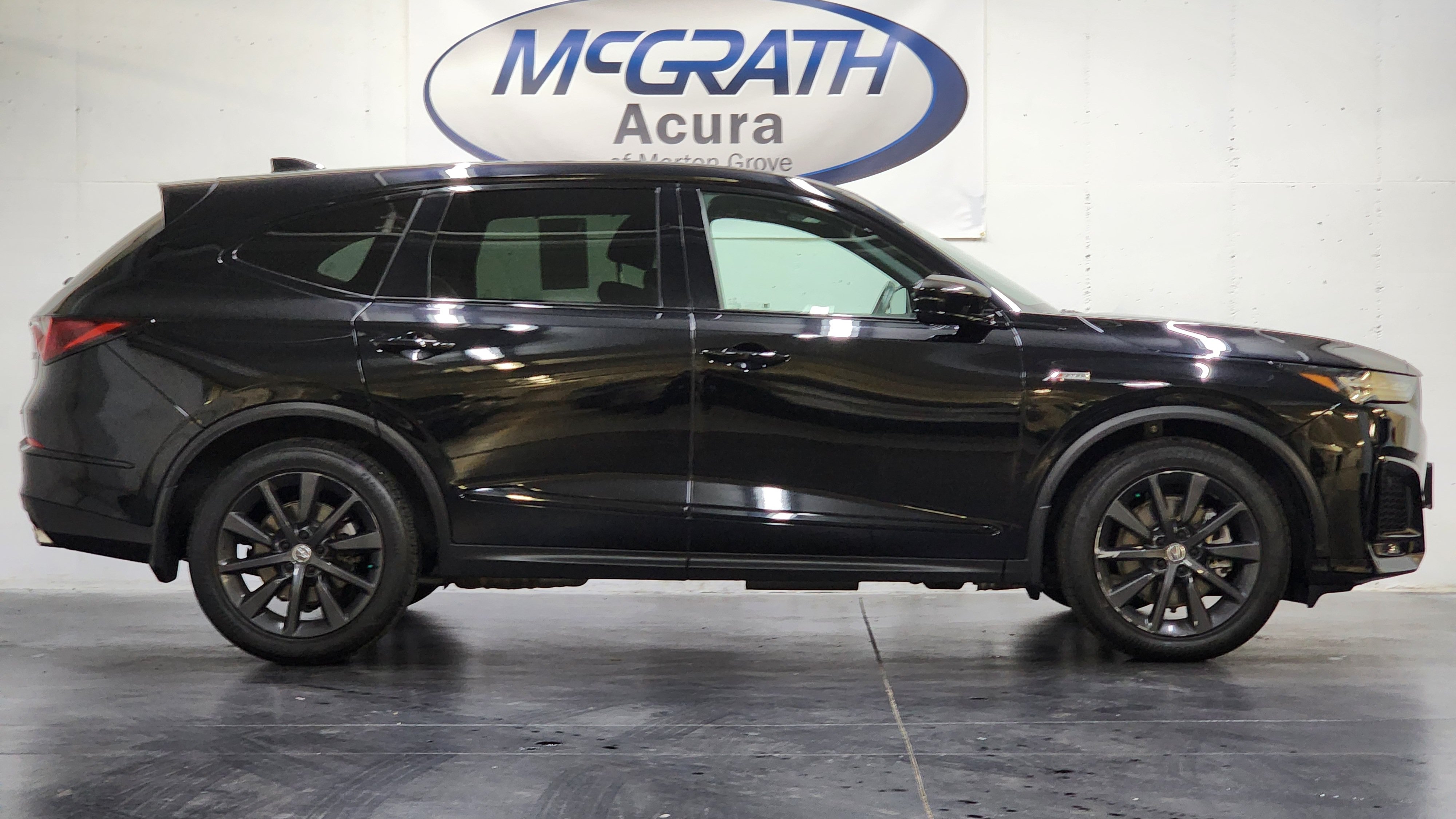 Certified 2025 Acura MDX A-Spec AWD/4WD image 3