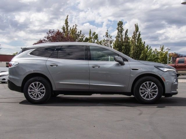 Used 2024 Buick Enclave Premium image 8