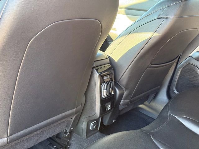 Used 2025 Jeep Compass Limited image 28