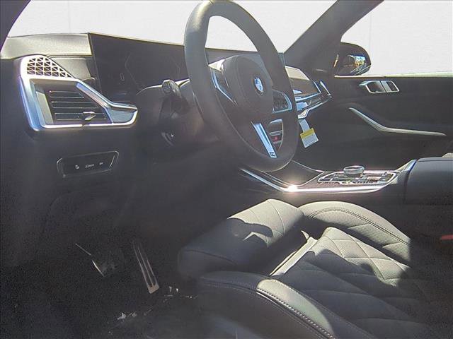 Used 2026 BMW X7 xDrive40i w/ M Sport Package image 10