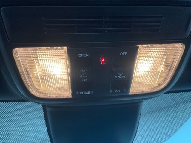 Used 2025 Honda Odyssey Sport-L image 43