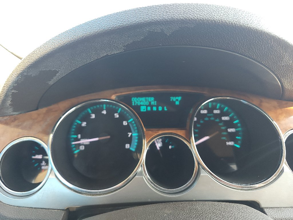 Used 2011 Buick Enclave CXL AWD/4WD image 17
