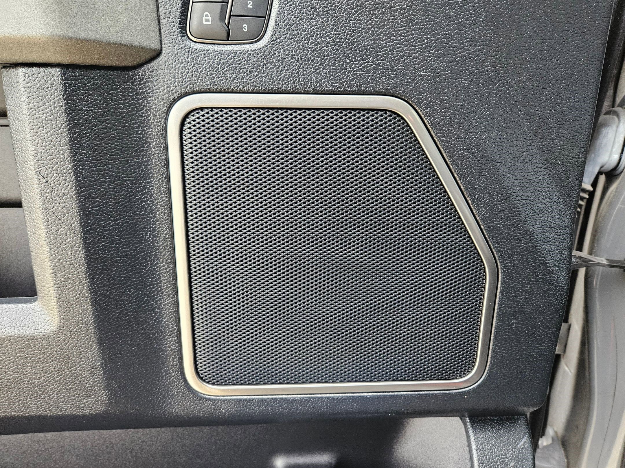 Used 2018 Ford F150 Raptor w/ Equipment Group 802A Luxury image 13