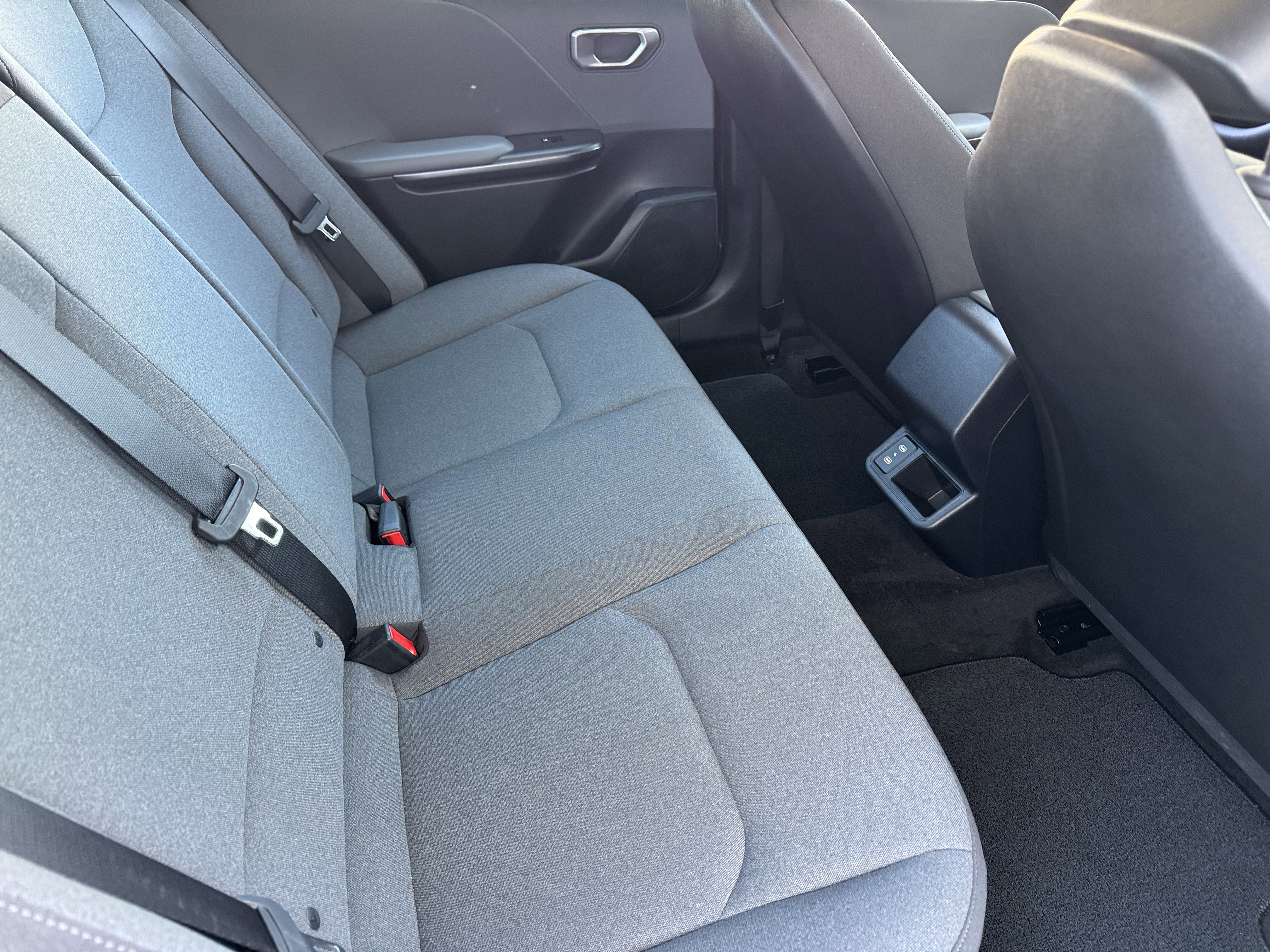 Used 2025 Kia K4 FWD image 19