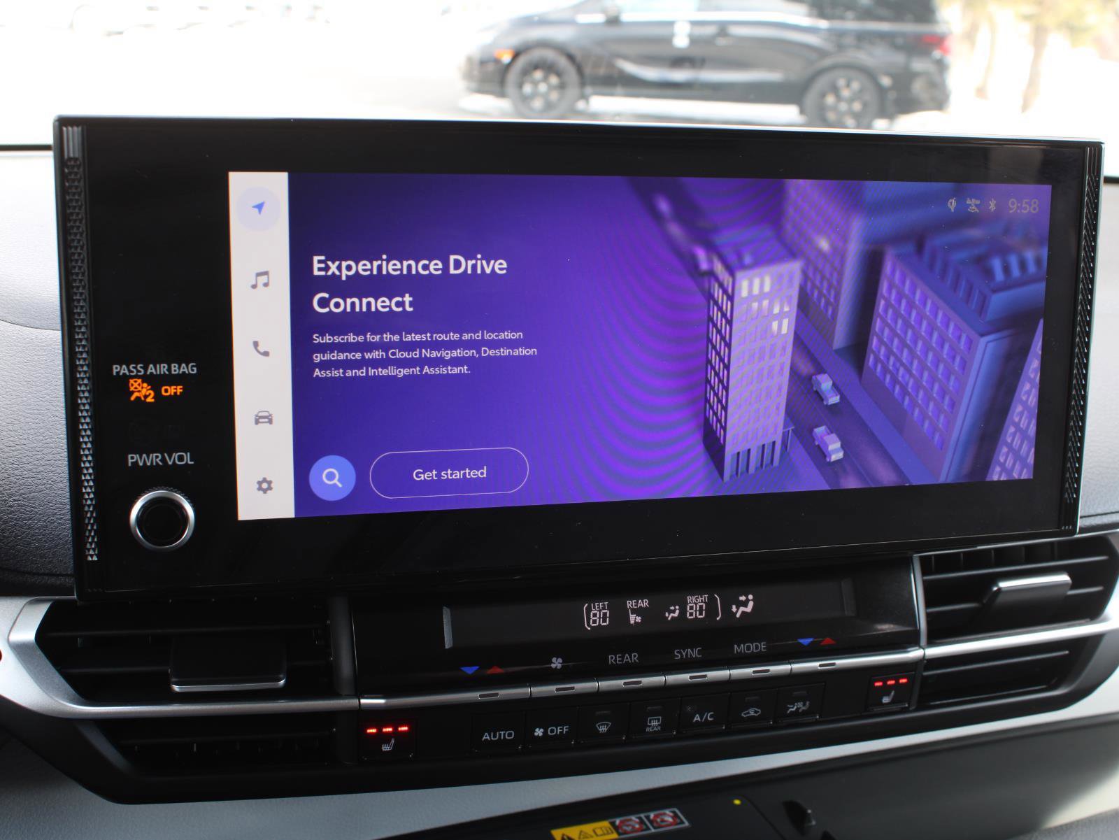 Used 2025 Toyota Sienna XLE image 14
