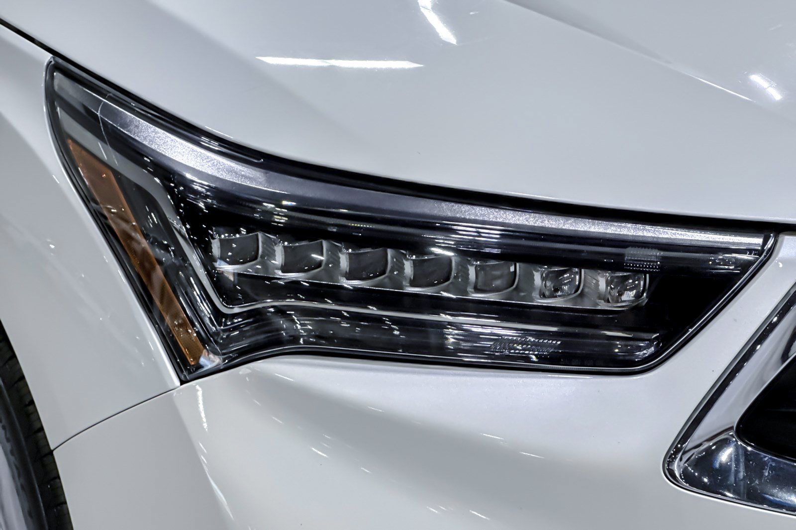 Used 2019 Acura RDX w/ Advance Package FWD image 12