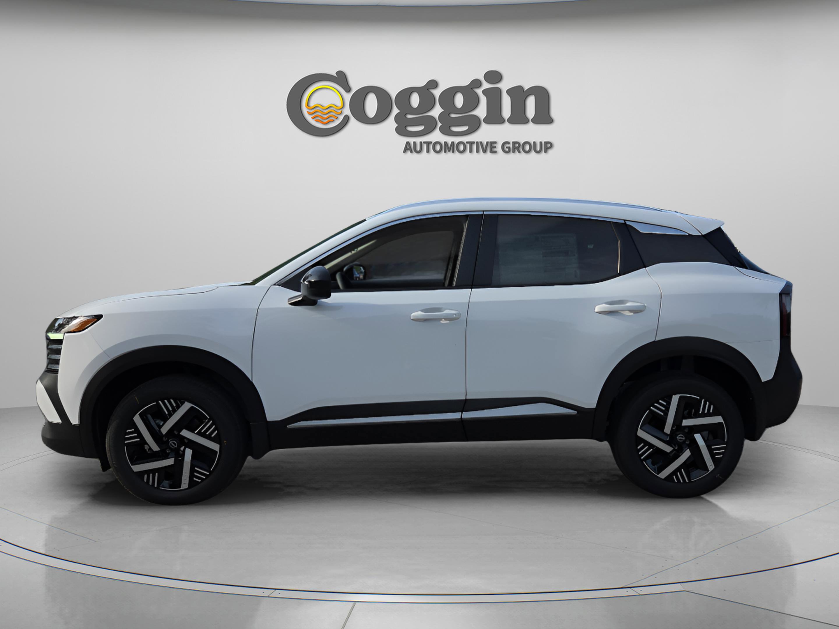 New 2026 Nissan Kicks SV FWD image 2