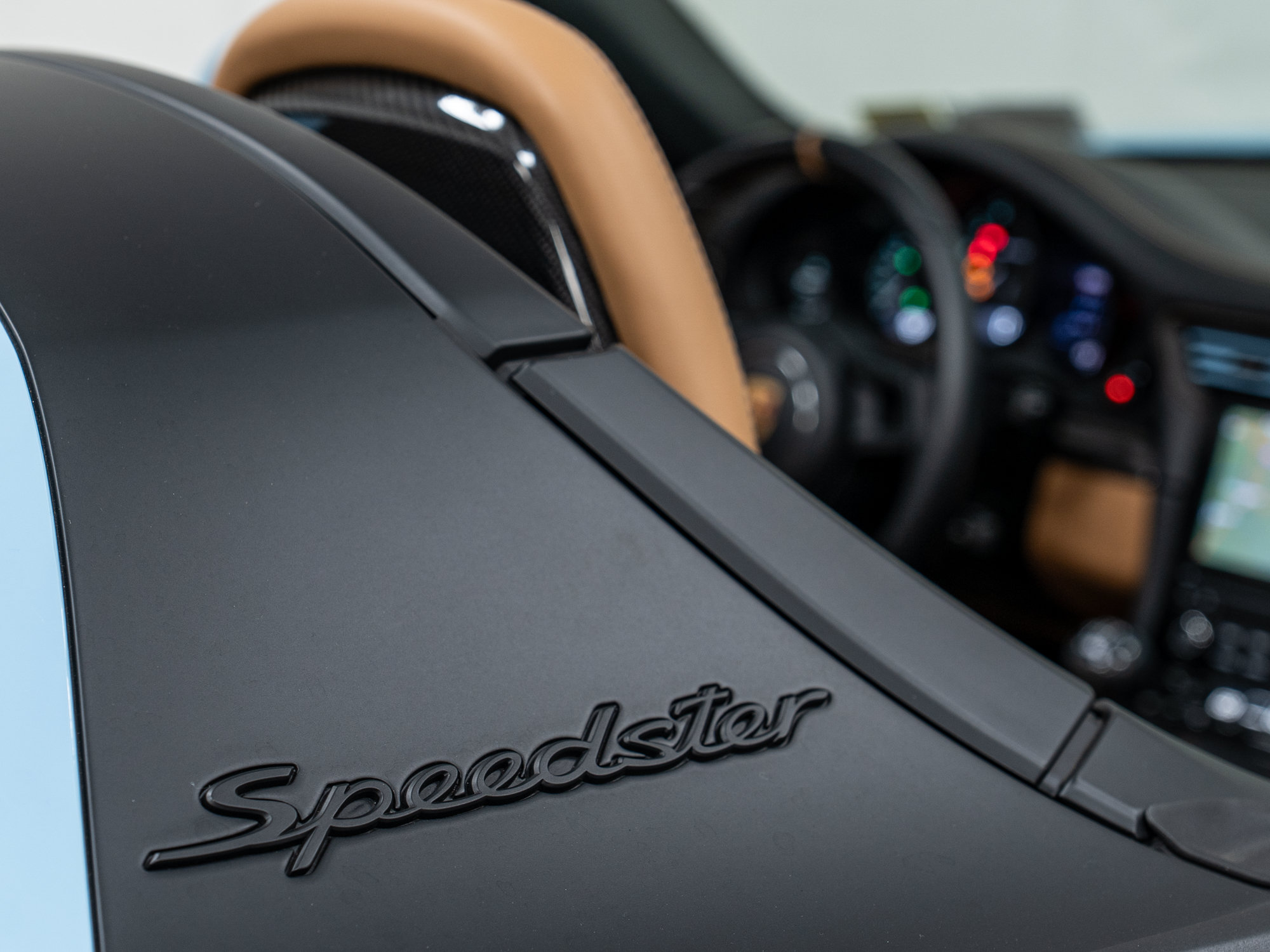 Certified 2019 Porsche 911 Speedster RWD image 36