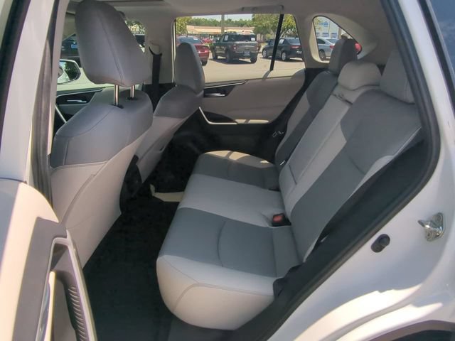 Used 2020 Toyota RAV4 XLE Premium FWD image 14