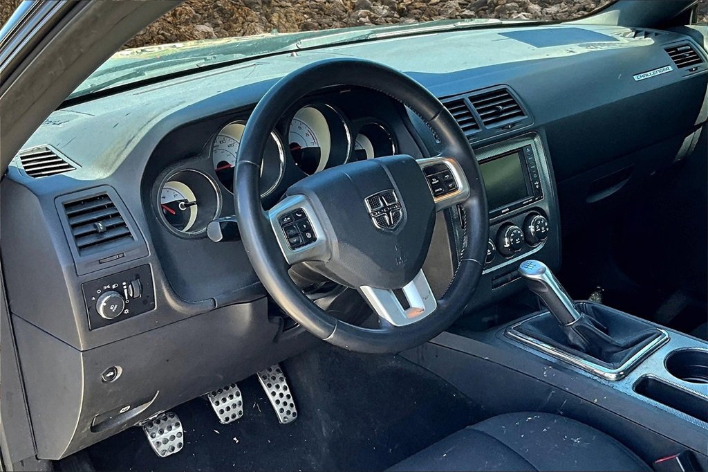 Used 2014 Dodge Challenger R/T w/ Blacktop Package image 13
