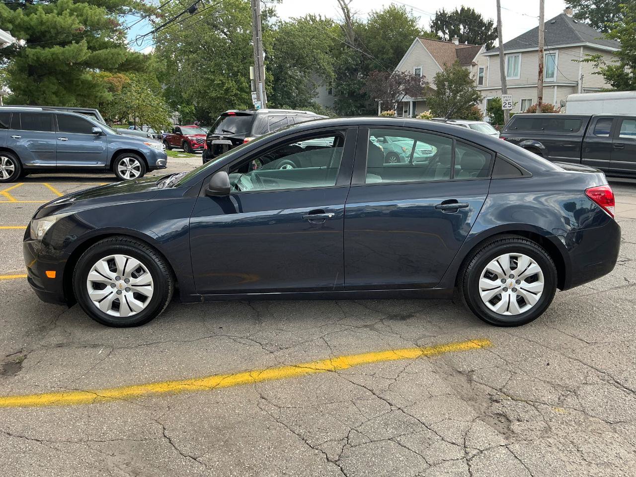 Used 2014 Chevrolet Cruze LT FWD image 7