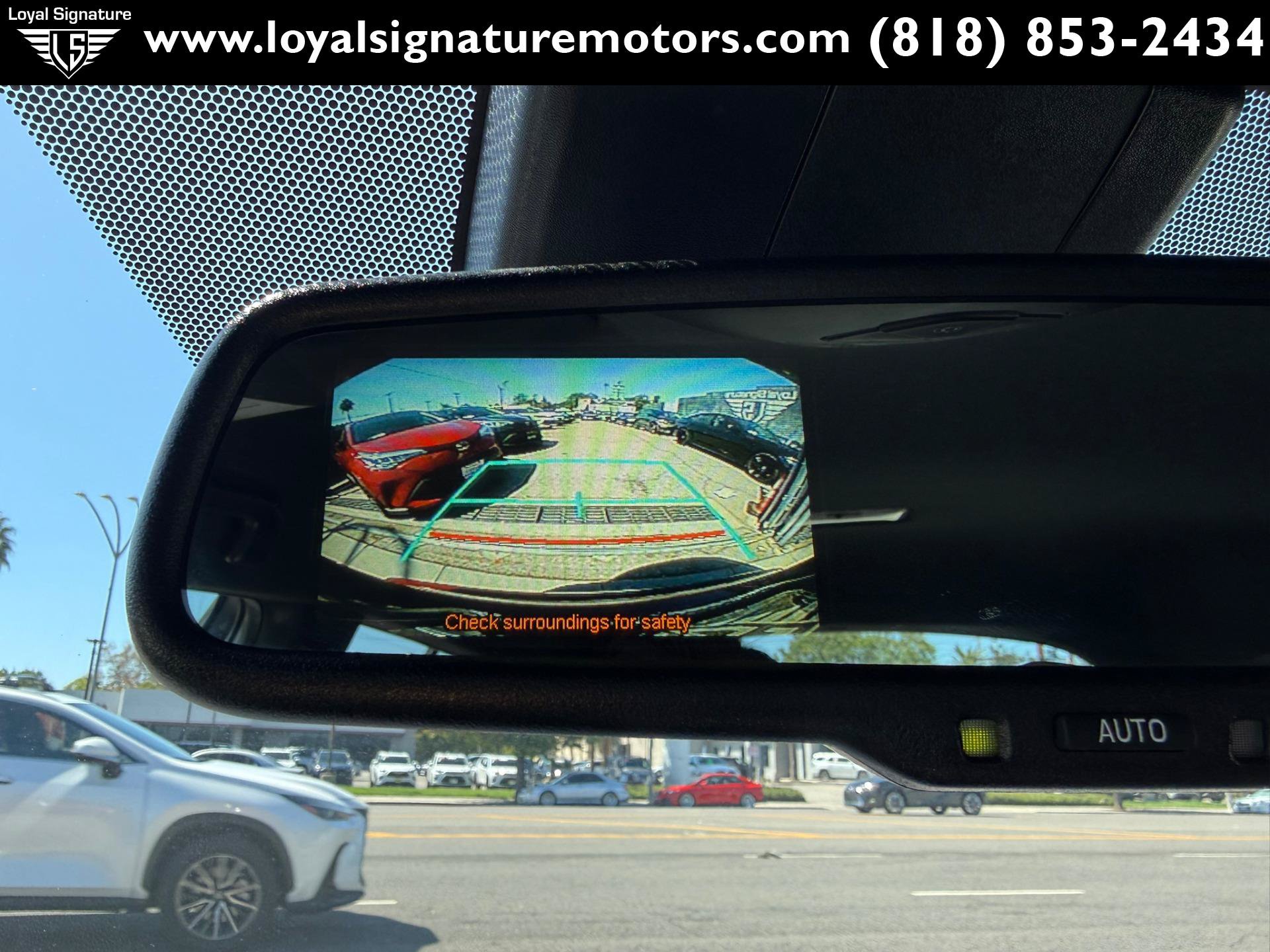 Used 2018 Toyota C-HR XLE FWD image 24