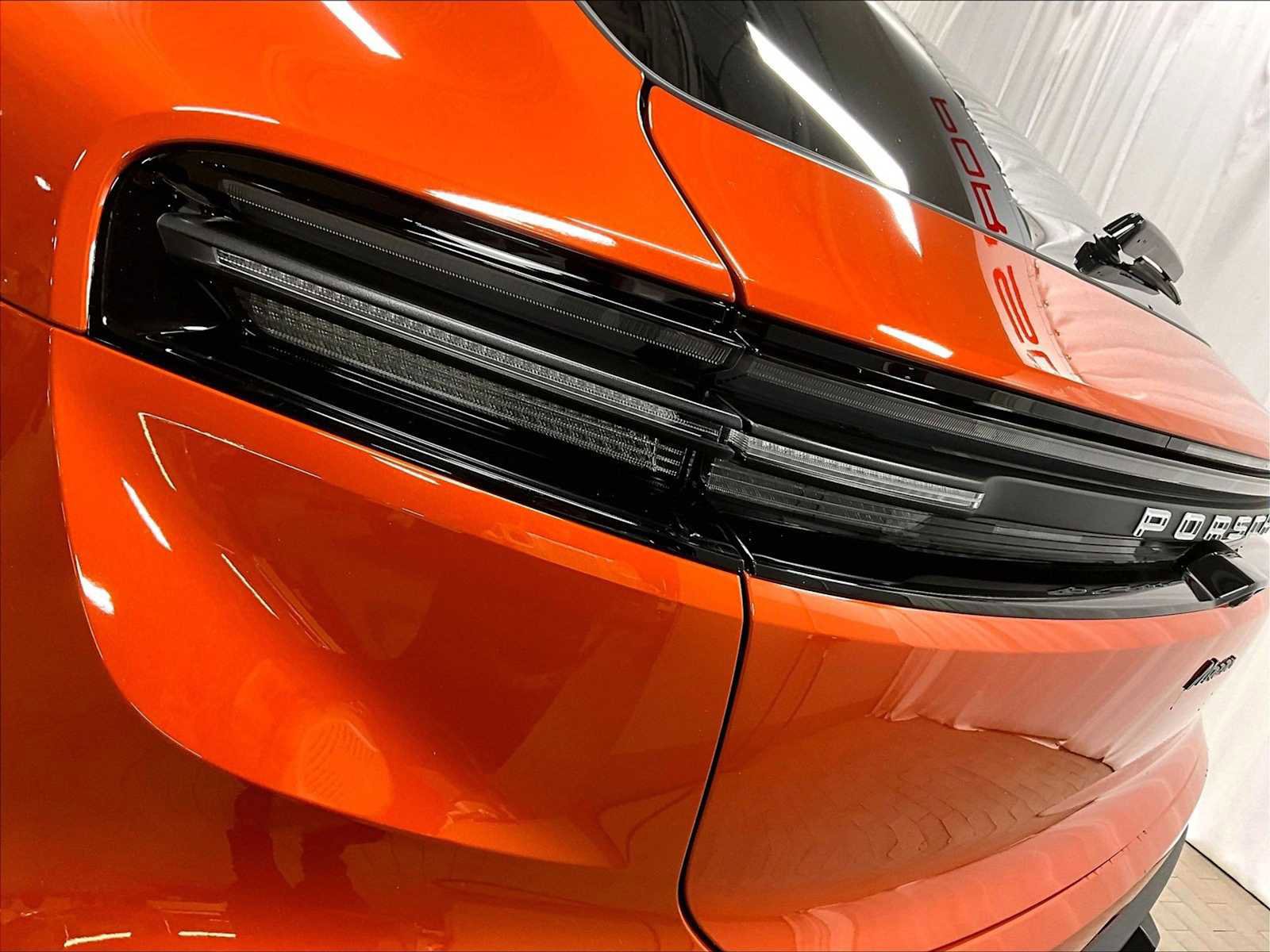 Used 2025 Porsche Macan Electric image 35