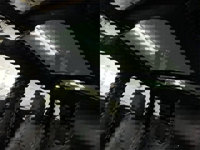 Used 2024 Land Rover Range Rover Velar Dynamic SE image 19