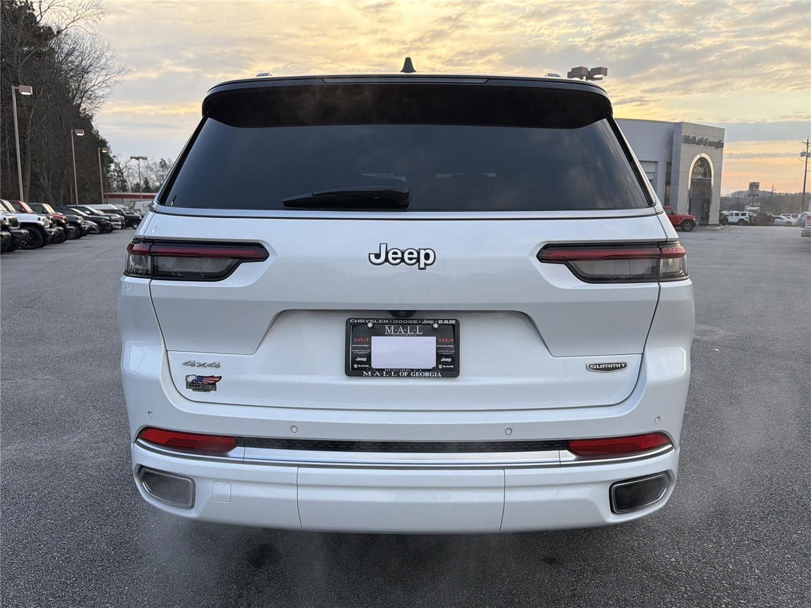 Used 2024 Jeep Grand Cherokee L Summit image 7