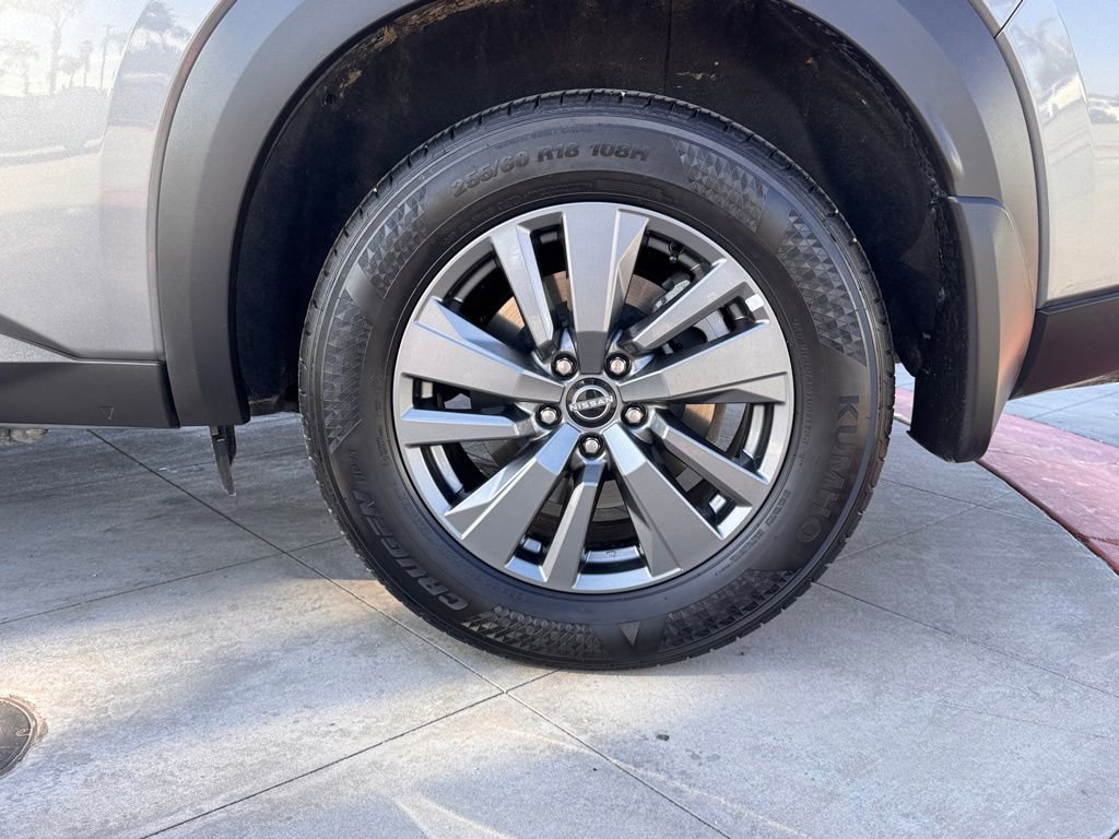 Certified 2024 Nissan Pathfinder S image 10