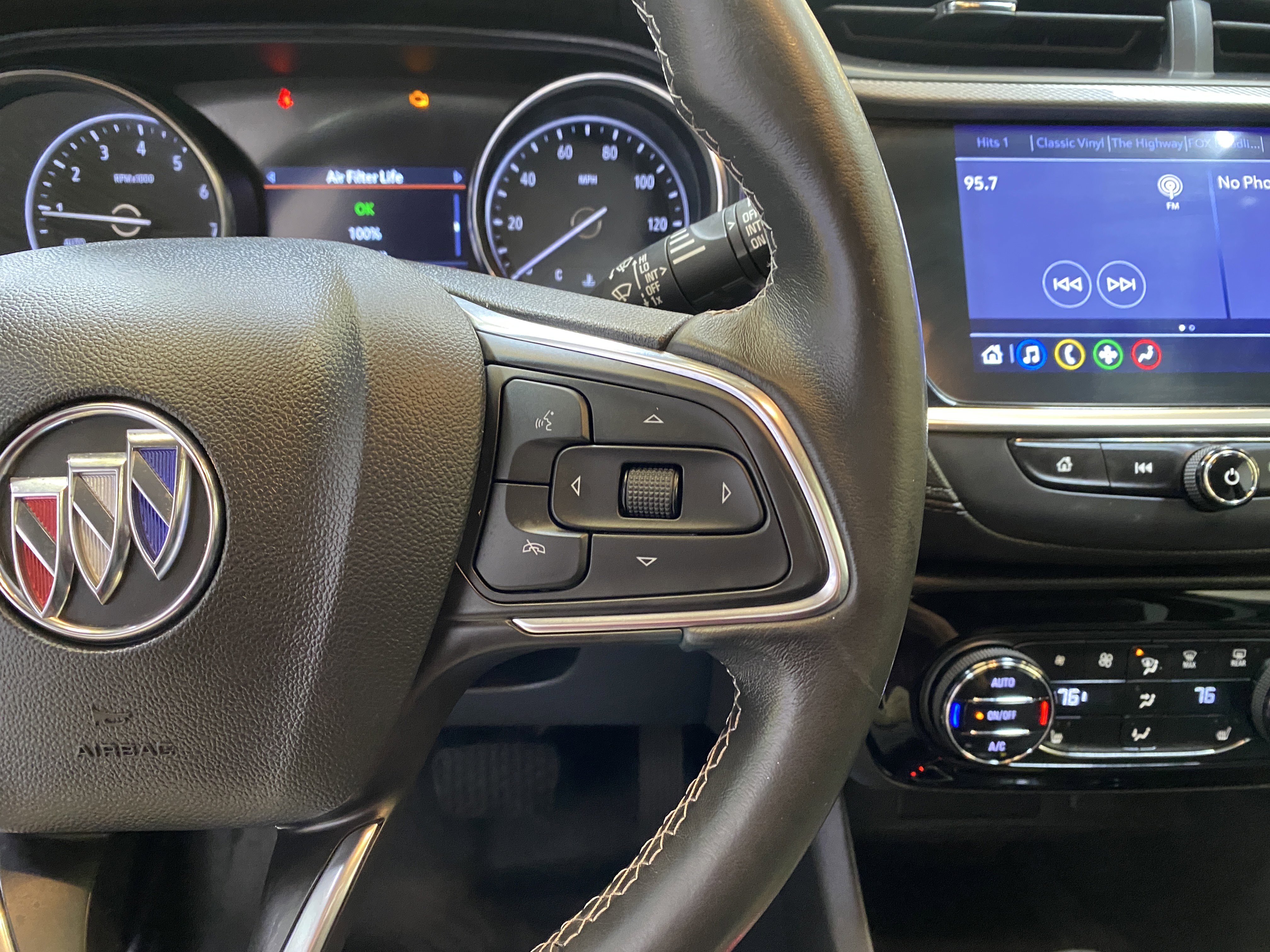 Used 2020 Buick Encore GX Select w/ Sport Touring Package image 31