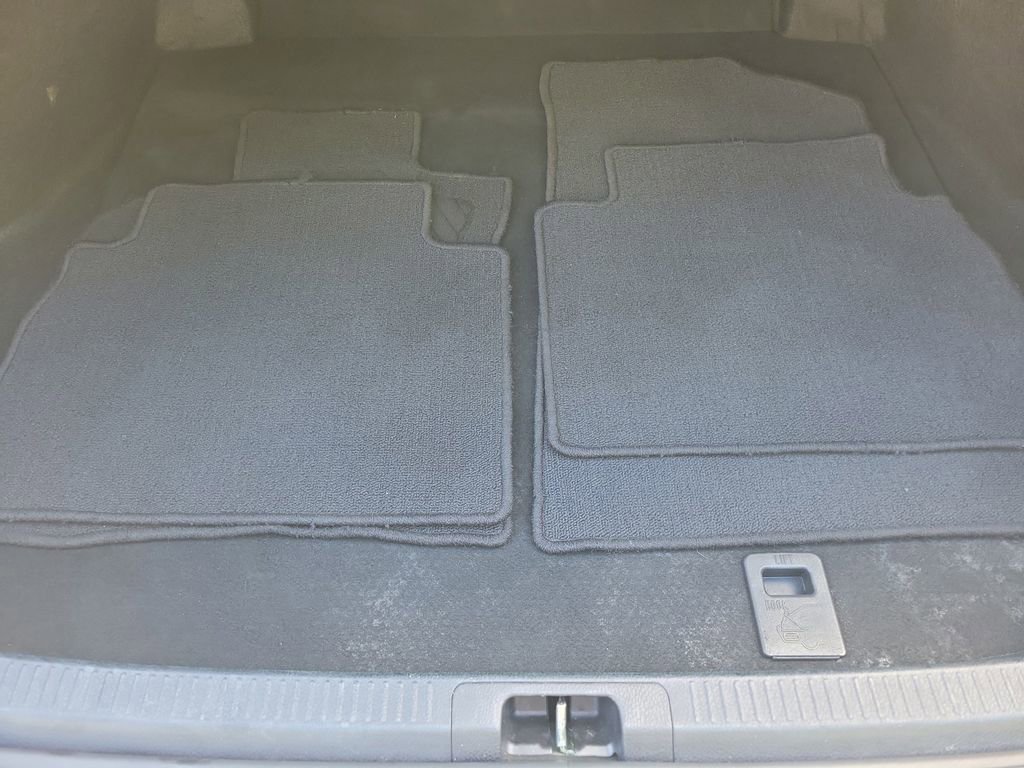 Used 2020 Toyota Camry XSE image 13