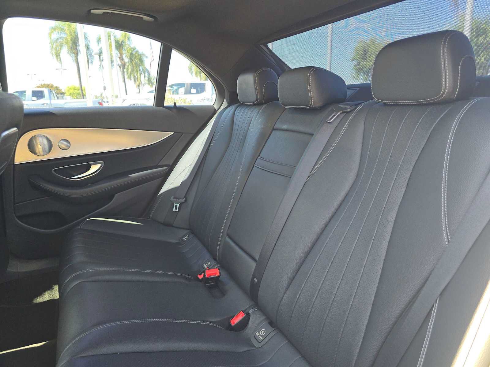 Used 2018 Mercedes-Benz E 300 image 17