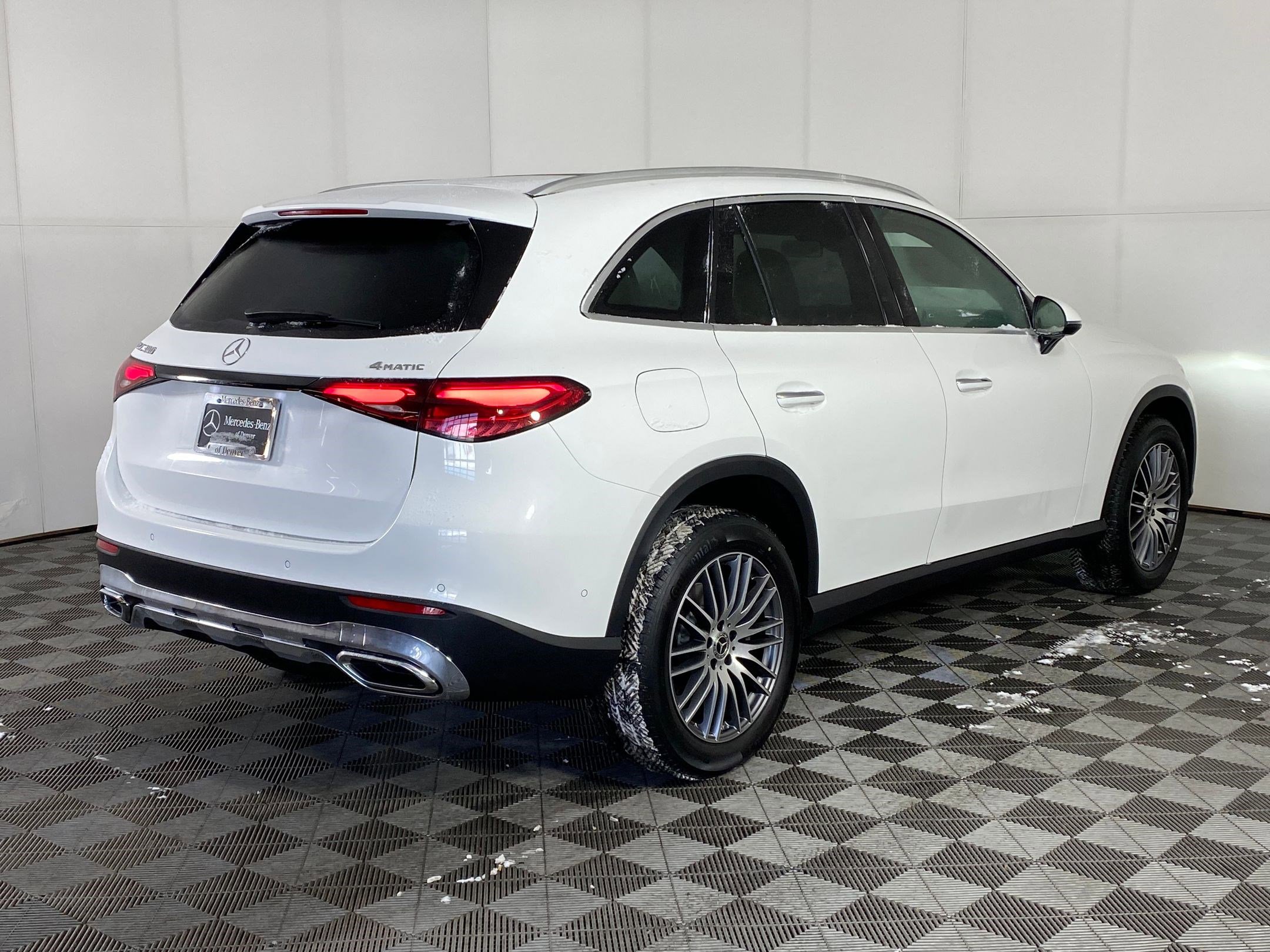 Used 2026 Mercedes-Benz GLC 300 4MATIC image 9
