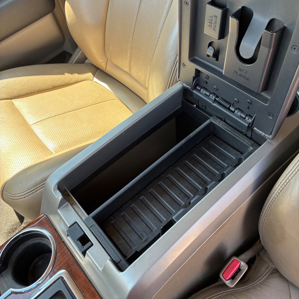 Used 2010 Ford F150 Lariat image 21