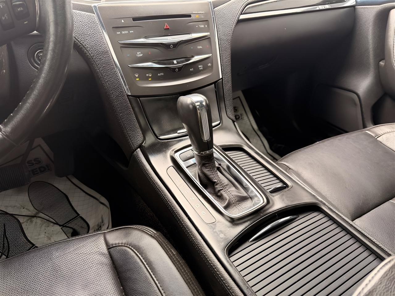 Used 2015 Lincoln MKS w/ Equipment Group 101A FWD image 20
