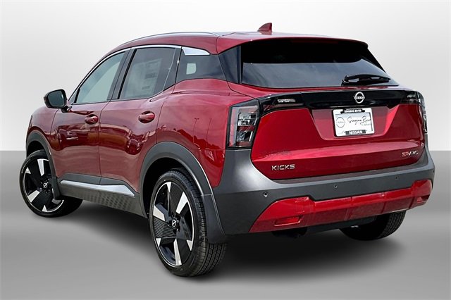 New 2025 Nissan Kicks SR w/ SR Premium Package image 3