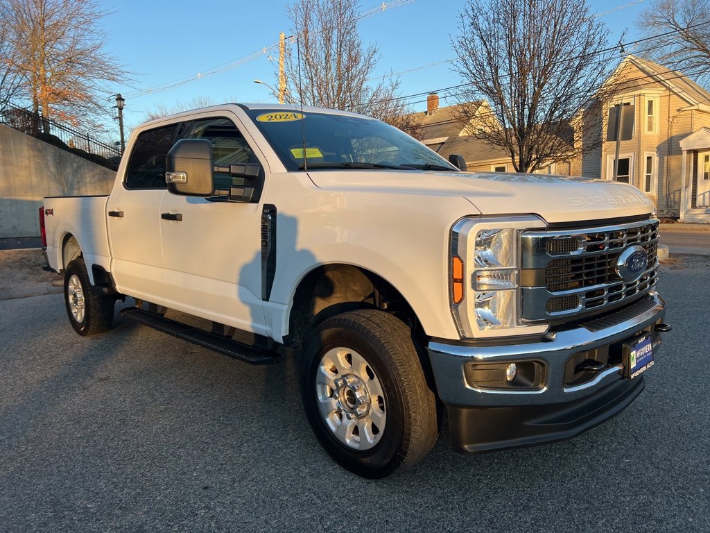Used 2024 Ford F250 XLT w/ Snow Plow Prep Package image 7
