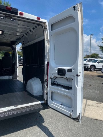 Used 2025 RAM ProMaster 2500 w/ Convenience Group FWD image 10