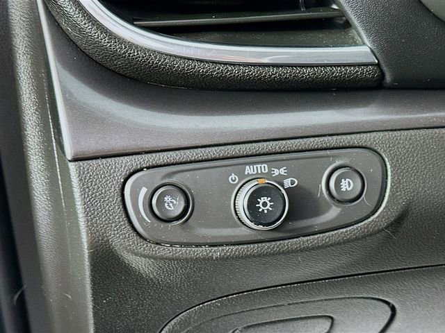 Used 2019 Buick Encore Sport Touring image 10