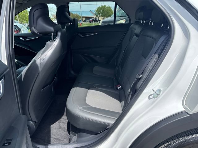 Used 2023 Kia Niro EX FWD image 16