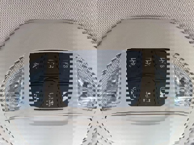 Certified 2018 Chrysler Pacifica Touring-L FWD image 28