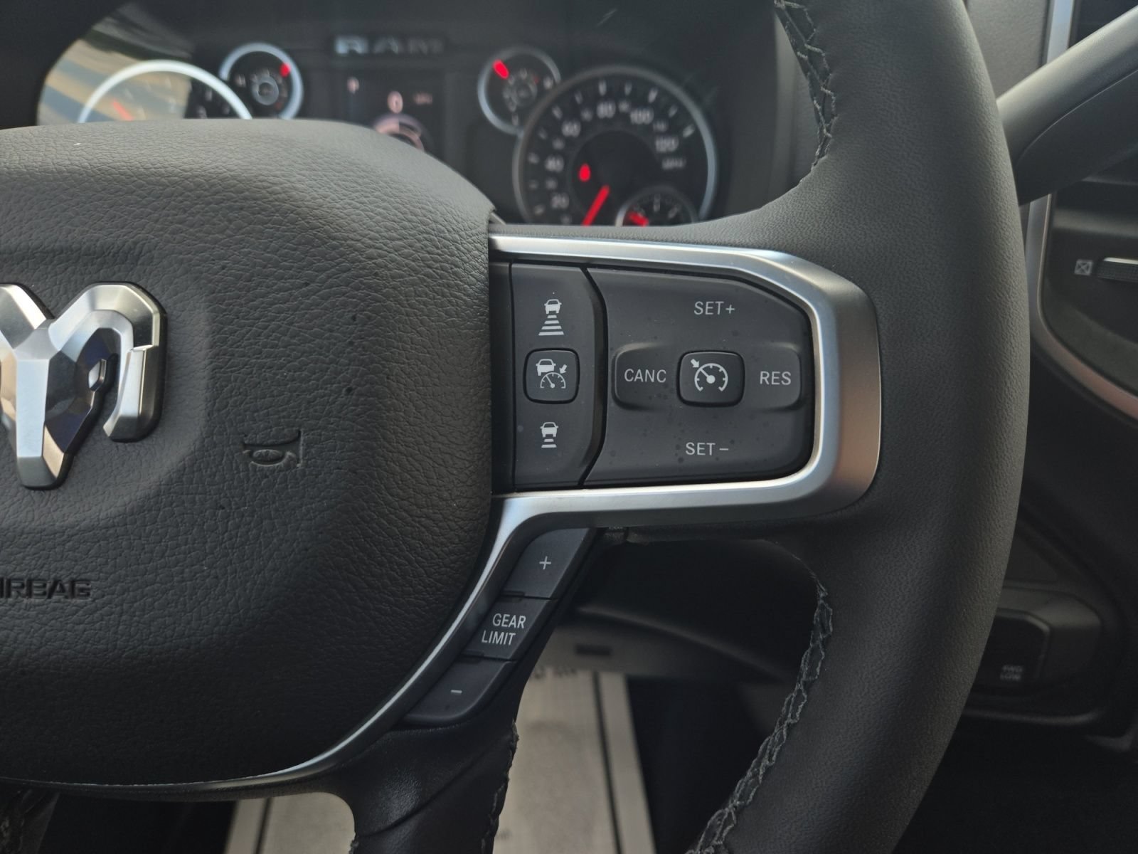 Used 2025 RAM 2500 Big Horn AWD/4WD image 20