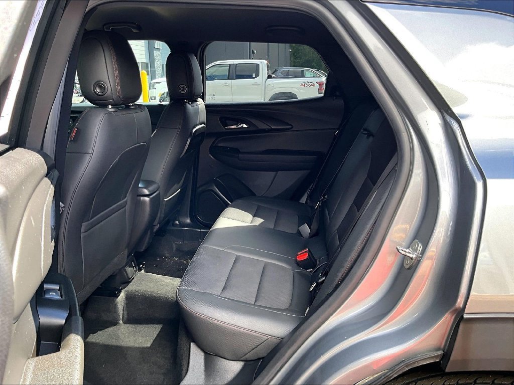 Used 2023 Chevrolet TrailBlazer RS w/ Convenience Package AWD/4WD image 15