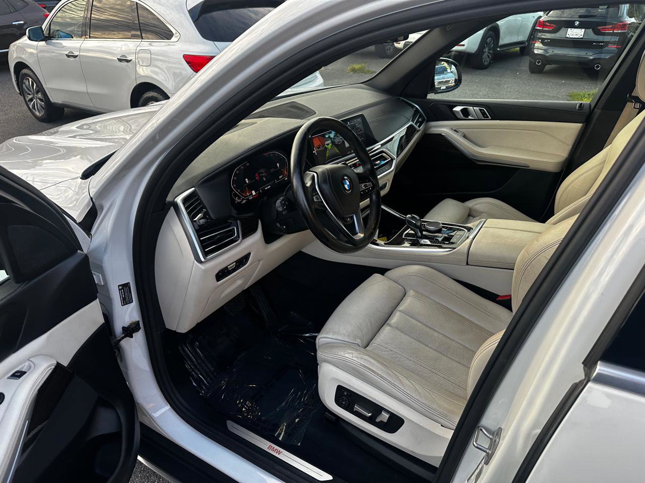 Used 2019 BMW X5 xDrive40i w/ Premium Package 2 AWD/4WD image 8