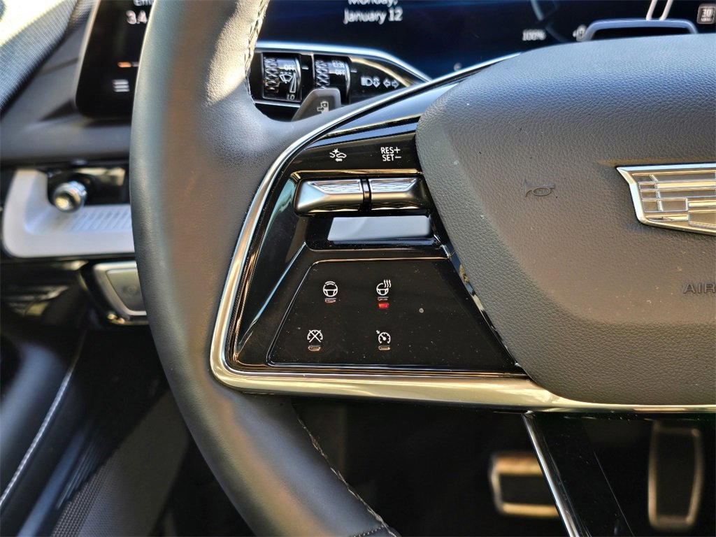 Used 2025 Cadillac Optiq Sport 2 w/ LPO, Floor Liner Package image 17