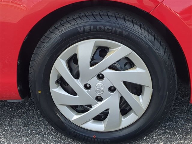 Used 2015 Toyota Prius C One image 11