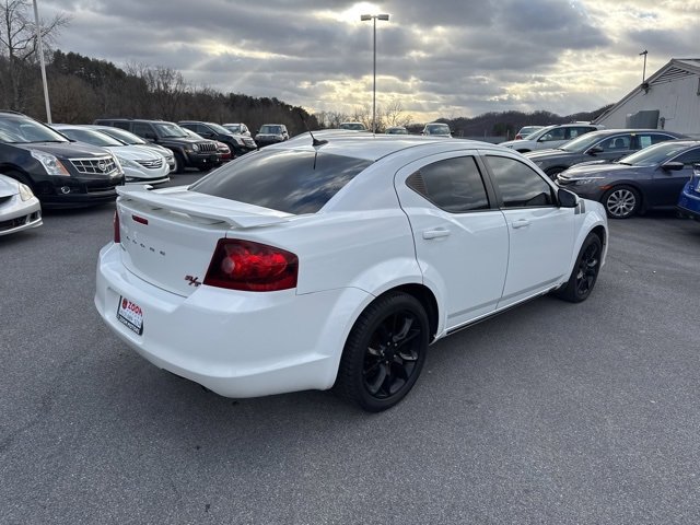Used 2012 Dodge Avenger R/T w/ Sun/Sound Group image 8