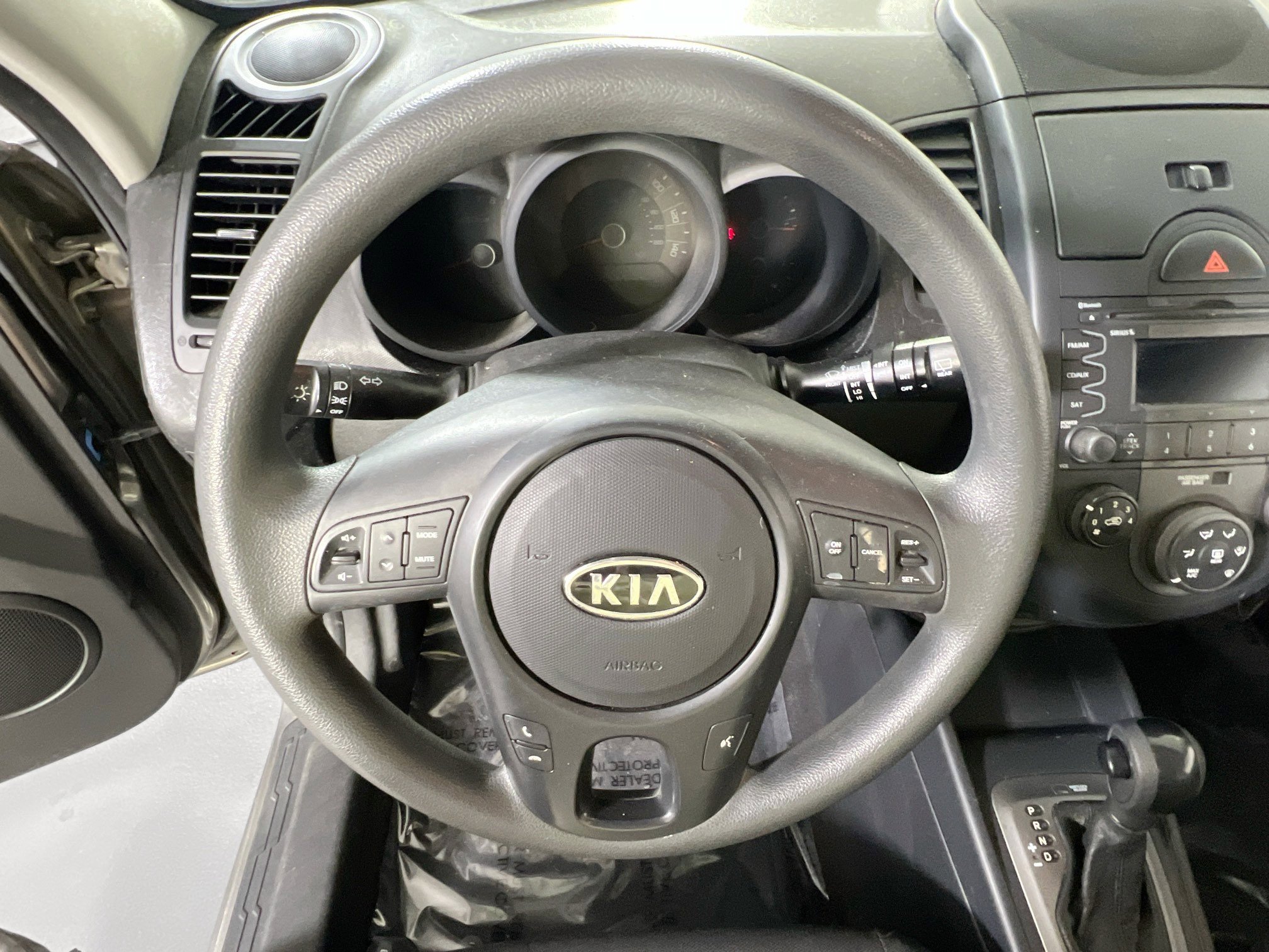 Used 2011 Kia Soul ! FWD image 11
