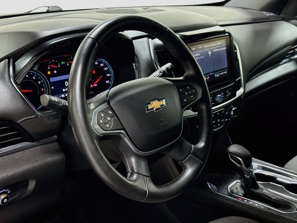 Used 2023 Chevrolet Traverse LT FWD image 12