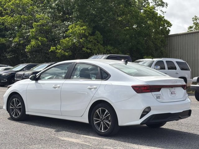 Used 2024 Kia Forte LXS FWD image 8