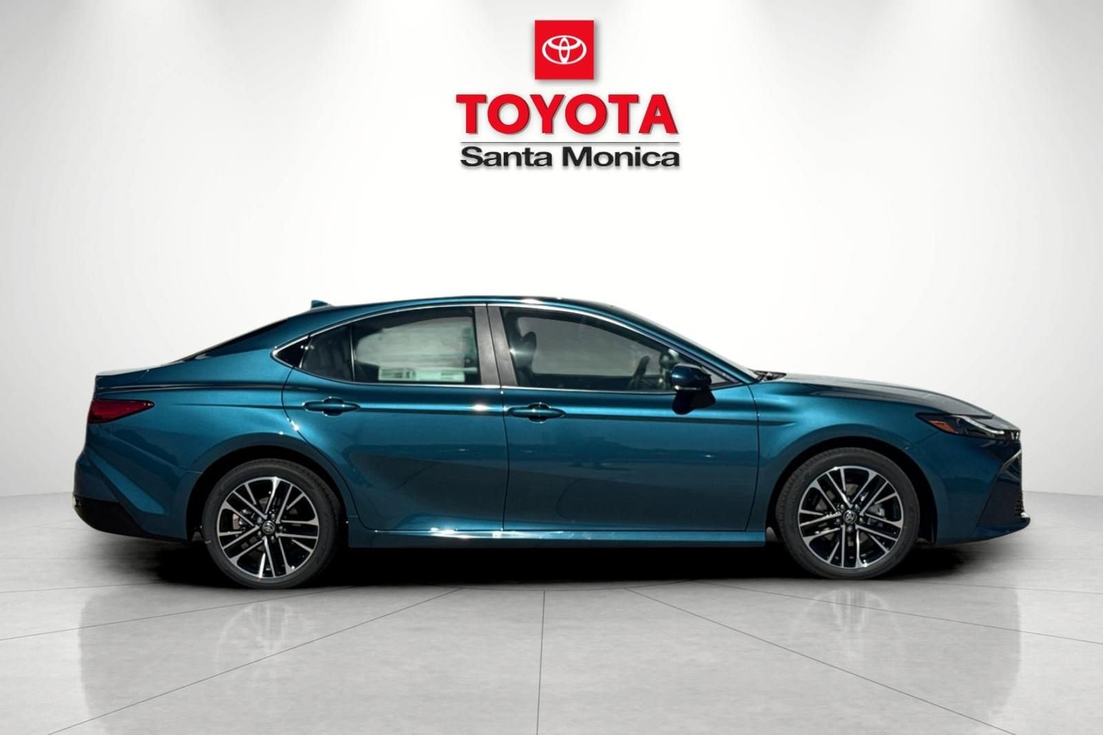 New 2026 Toyota Camry XLE video 2