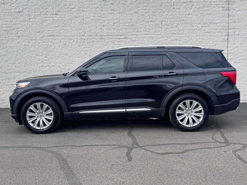 Certified 2022 Ford Explorer Limited w/ Equipment Group 301A image 8