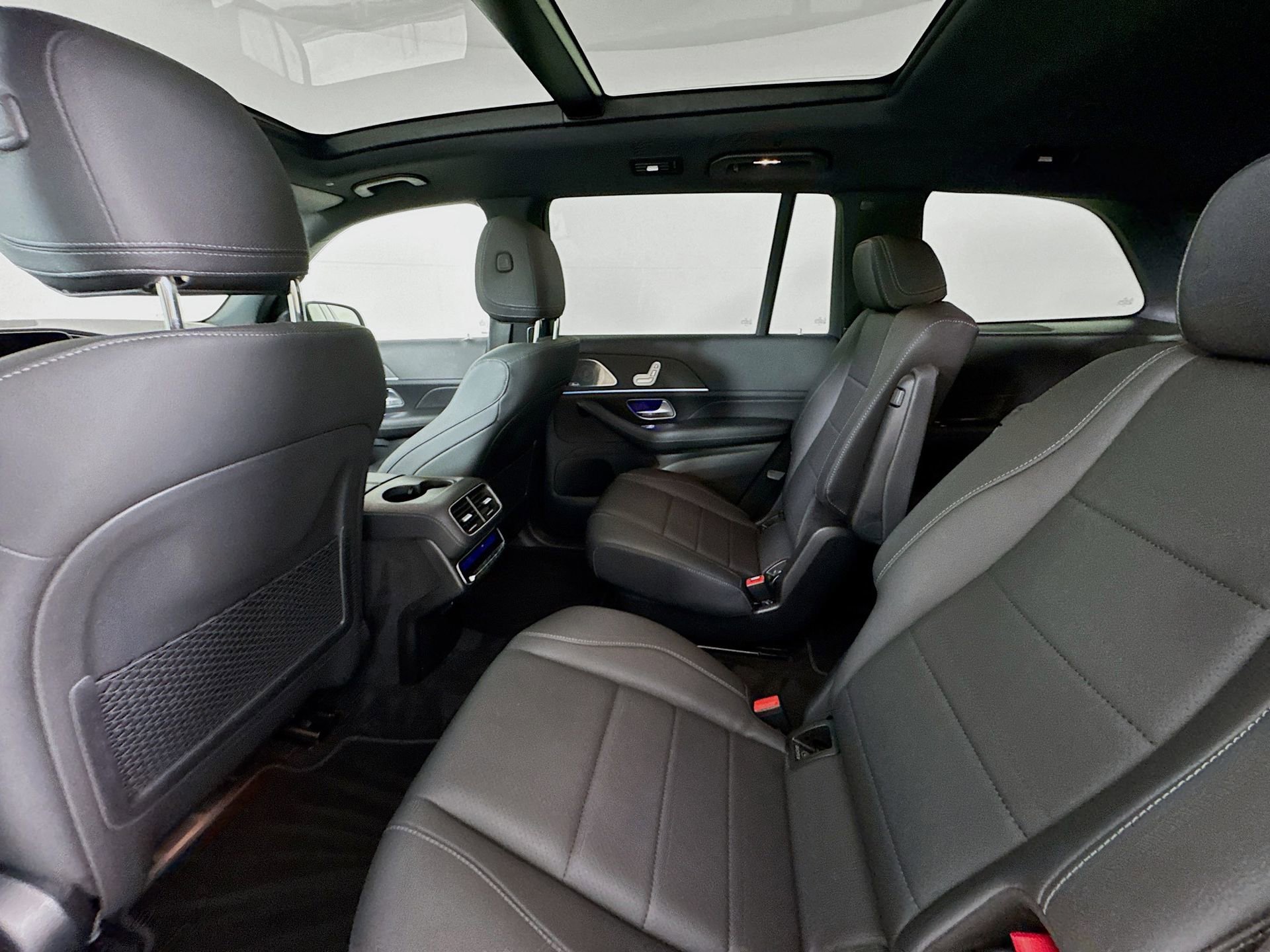 Used 2025 Mercedes-Benz GLS 450 4MATIC image 27