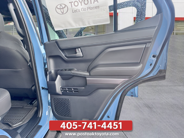 New 2026 Toyota 4Runner SR5 AWD/4WD image 32