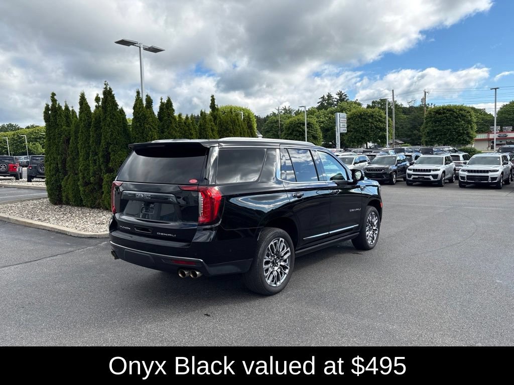 Used 2023 GMC Yukon Denali Ultimate AWD/4WD image 3