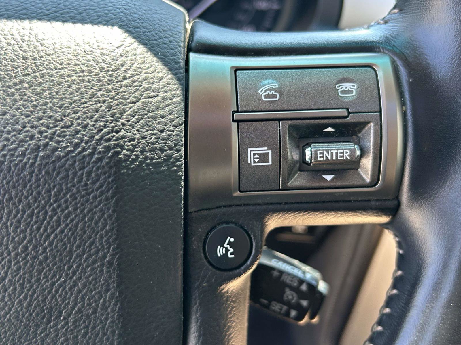 Used 2014 Lexus GX 460 w/ Premium Package image 24