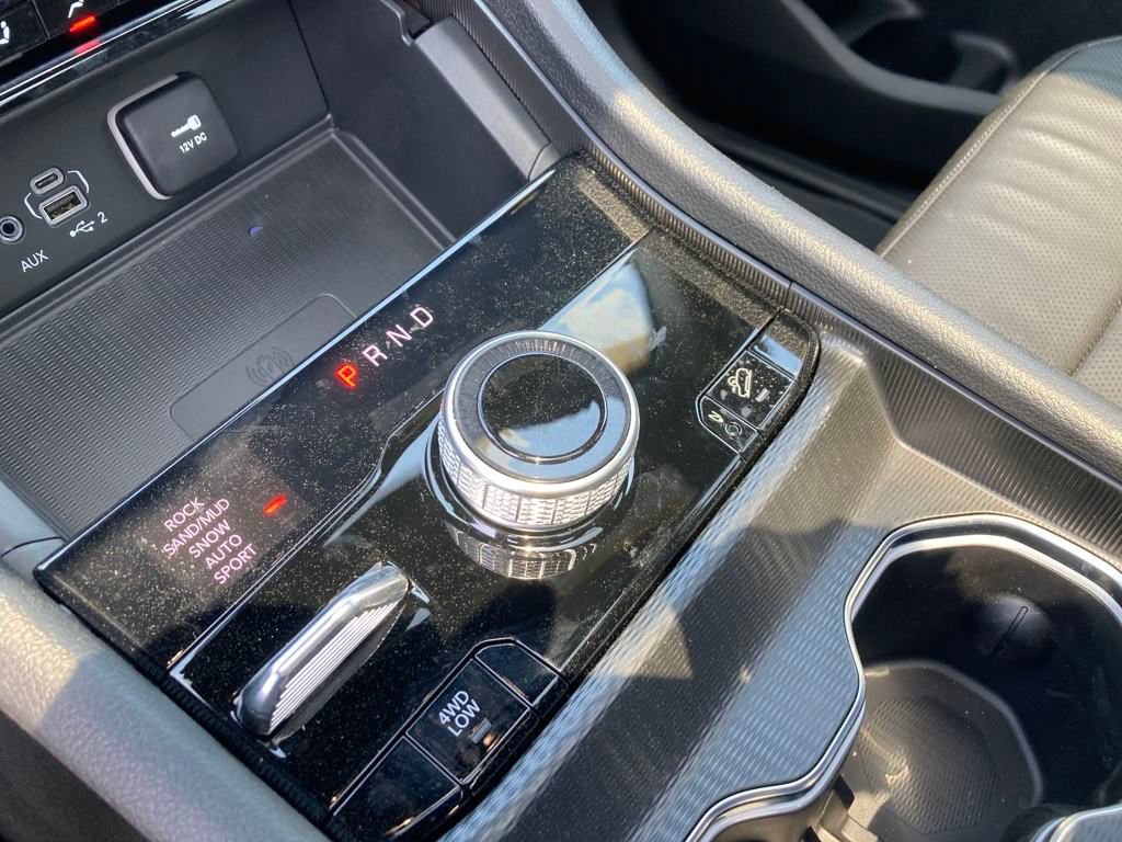 New 2024 Jeep Grand Cherokee Limited 4xe w/ Luxury Tech Group II image 30