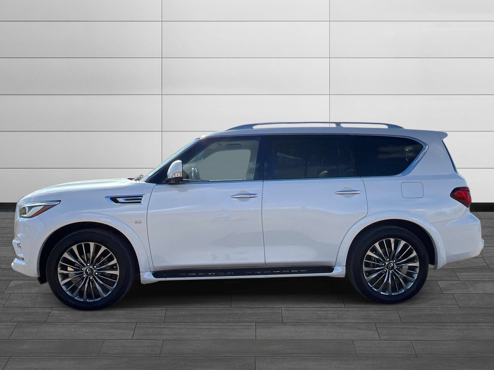 Used 2019 INFINITI QX80 Luxe w/ 22" Wheel Package AWD/4WD image 6