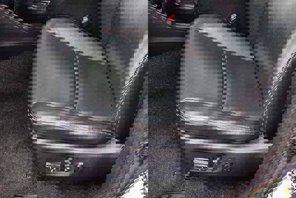 Used 2015 Toyota Prius V Four image 20